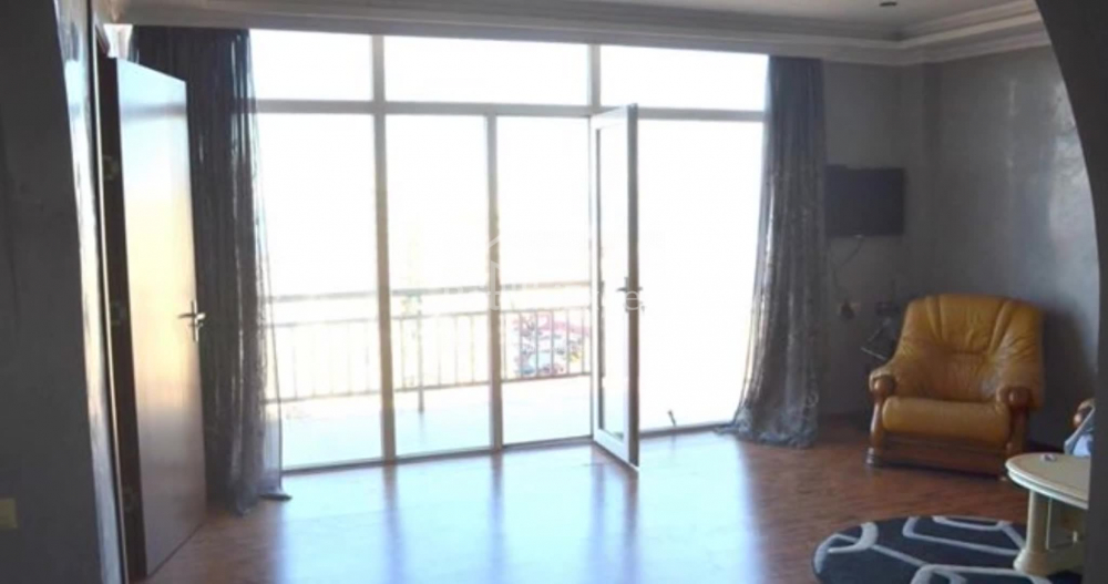 Mieszkanie 80 m² - Aleksandra Puszkin, Batumi, Gruzja