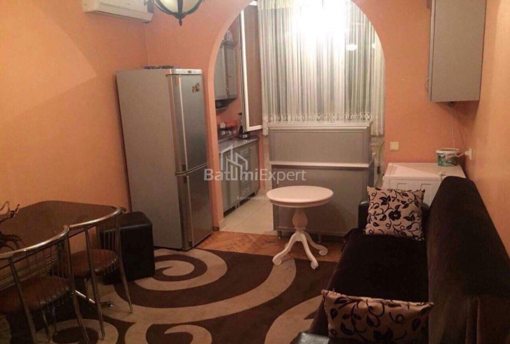 Mieszkanie 87 m² - Szałwa Inasaridze, Batumi, Gruzja