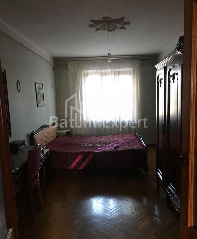 Mieszkanie 73 m² - króla Parnawaza, Batumi, Gruzja