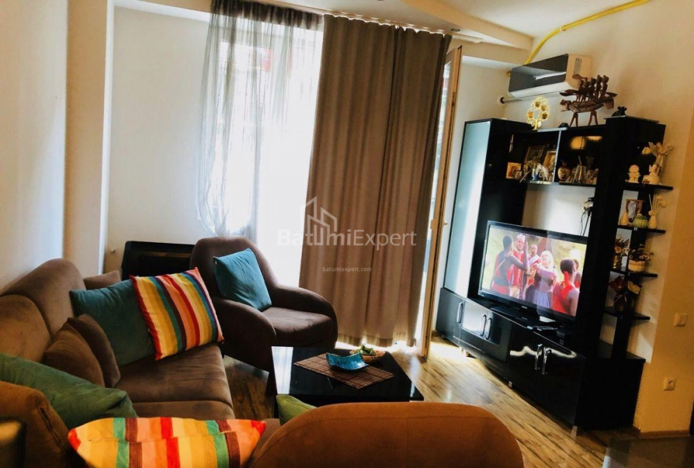 Mieszkanie 55 m² - Michaił Lermontow, Batumi, Gruzja