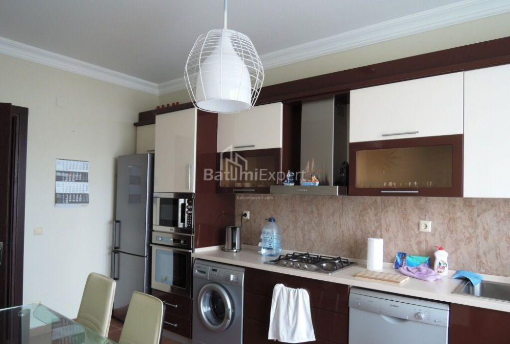 Mieszkanie 180 m² - Ilja Czawczawadze, Batumi, Gruzja