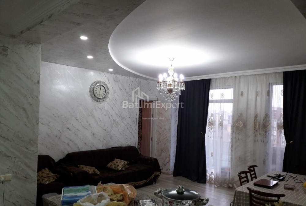Mieszkanie 88 m² - Michaił Lermontow, Batumi, Gruzja