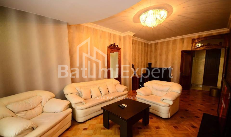 Mieszkanie 95 m² - Niko Pirosmaniego, Batumi, Gruzja