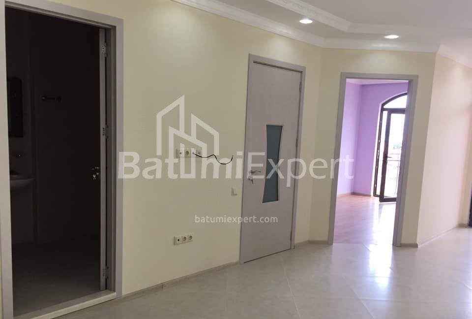 Mieszkanie 73 m² - Ilja Czawczawadze, Batumi, Gruzja