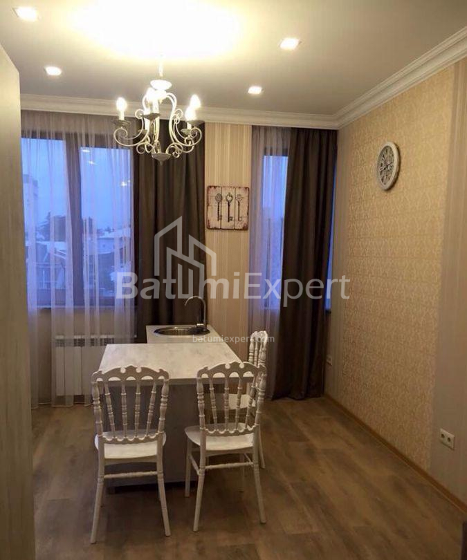 Mieszkanie 50 m² - Wachtang Gorgasali, Batumi, Gruzja