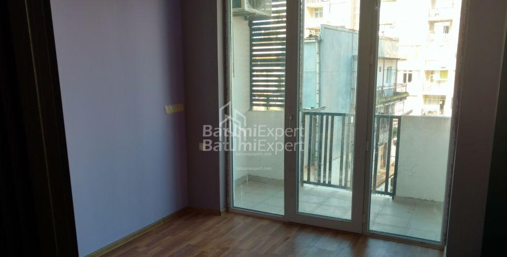 Mieszkanie 35 m² - Wachtang Gorgasali, Batumi, Gruzja