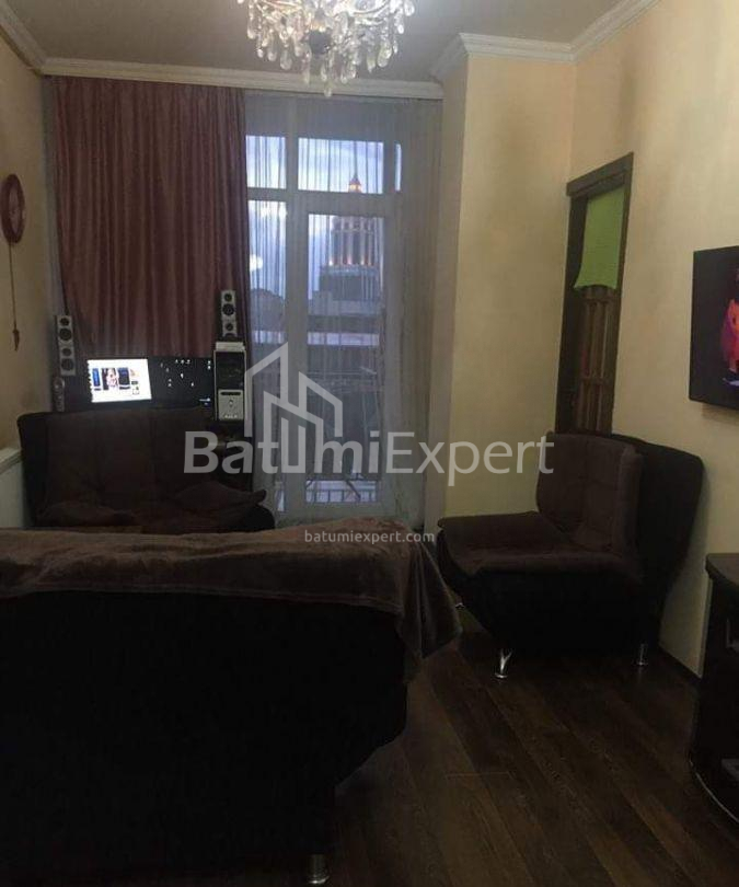 Mieszkanie 70 m² - króla Parnawaza, Batumi, Gruzja