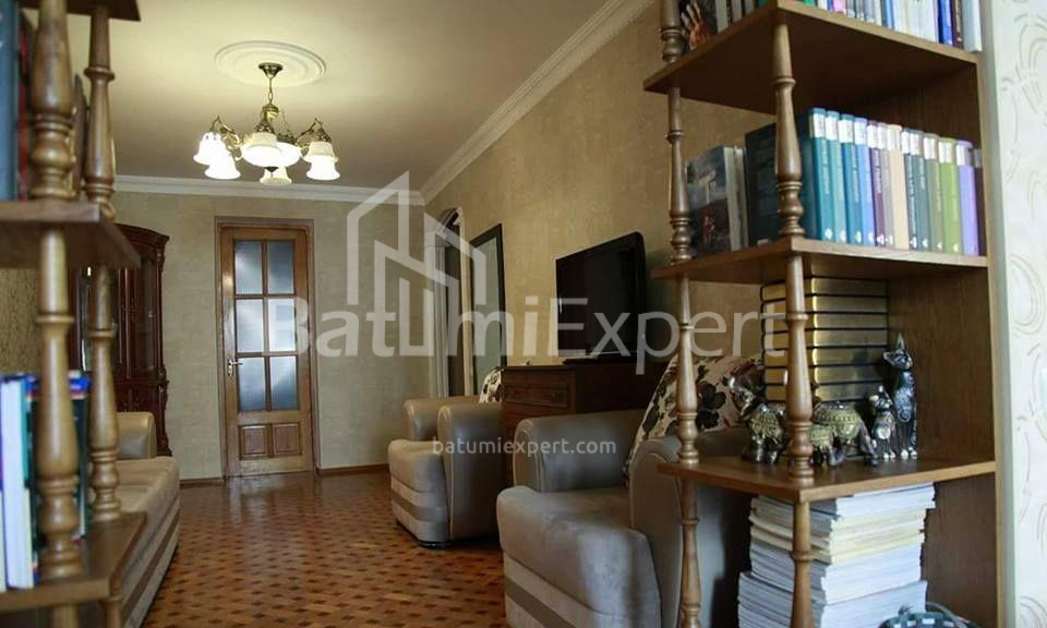 Mieszkanie 90 m² - króla Parnawaza, Batumi, Gruzja