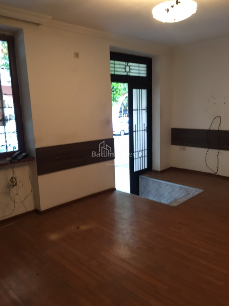 Biuro 30 m² - Vazha-Pshavela, Batumi, Gruzja