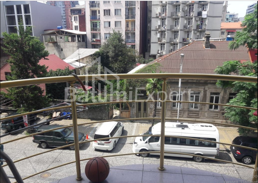 Mieszkanie 70 m² - Aleksandra Kazbegi, Batumi, Gruzja