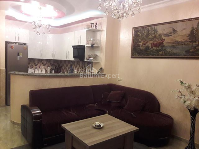 Mieszkanie 45 m² - Dawid Agmaszenebeli, Batumi, Gruzja