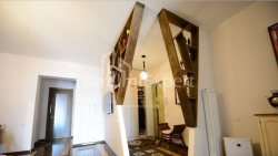 Mieszkanie 4-комн 93 m² - Wachtang Gorgasali, Batumi
