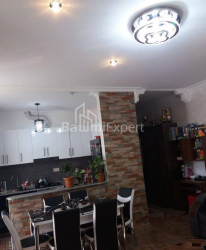 Mieszkanie 4-комн 70 m² - Galaktion Tabidze, Batumi