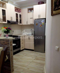 Mieszkanie 3-комн 77 m² - Szałwa Inasaridze, Batumi