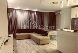 Mieszkanie 6-комн 153 m² - Wachtang Gorgasali, Batumi