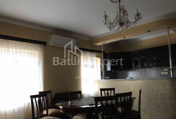 Mieszkanie 3-комн 68 m² - David Agmashenebli, Batumi
