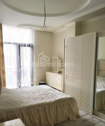 Mieszkanie 4-комн 110 m² - Zuraba Gorgiladze, Batumi