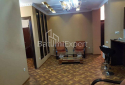 Mieszkanie 3-комн 75 m² - Wachtang Gorgasali, Batumi