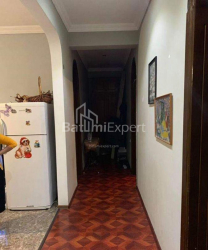 Mieszkanie 4-комн 128 m² - Wachtang Gorgasali, Batumi