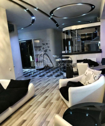 Mieszkanie 3-комн 96 m² - Wachtang Gorgasali, Batumi