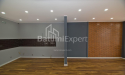 Mieszkanie 4-комн 112 m² - Szałwa Inasaridze, Batumi