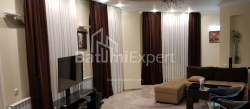 Mieszkanie 4-комн 133 m² - Ilja Czawczawadze, Batumi
