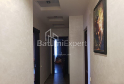 Mieszkanie 4-комн 135 m² - Petra Bagrationi, Batumi