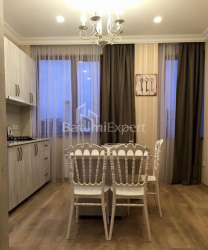 Mieszkanie 43 m² - Wachtang Gorgasali, Batumi, Gruzja