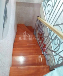 Mieszkanie 4-комн 89 m² - Galaktion Tabidze, Batumi