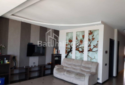 Mieszkanie 4-комн 128 m² - Zuraba Gorgiladze, Batumi