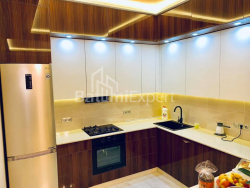 Mieszkanie 3-комн 102 m² - Ilja Czawczawadze, Batumi