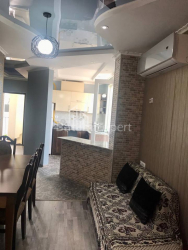 Mieszkanie 3-комн 72 m² - Aleksandra Puszkin, Batumi