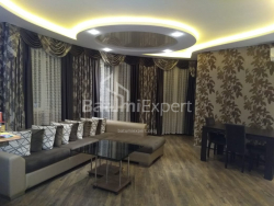 Mieszkanie 4-комн 113 m² - Szałwa Inasaridze, Batumi