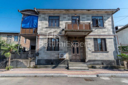 Dom prywatny 6-комн 120 m² - Kaikhosro Czolokaszwili, Batumi