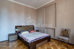 Dom prywatny 6-комн 120 m² - Kaikhosro Czolokaszwili, Batumi