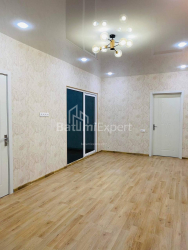 Mieszkanie 76 m² - Szałwa Inasaridze, Batumi, Gruzja