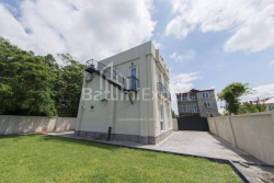 Dom prywatny 170 m² - autostrada lotniska, Batumi, Gruzja