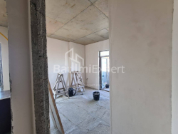 Mieszkanie 4-комн 96.5 m² - Petra Bagrationi, Batumi
