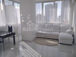 Mieszkanie 3-комн 75.6 m² - Niko Pirosmaniego, Batumi