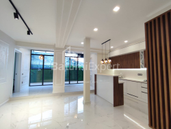 Mieszkanie 3-комн 111 m² - Ilja Czawczawadze, Batumi