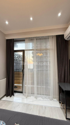 Mieszkanie 4-комн 98.2 m² - Szeryf Chimsziaszwili, Batumi